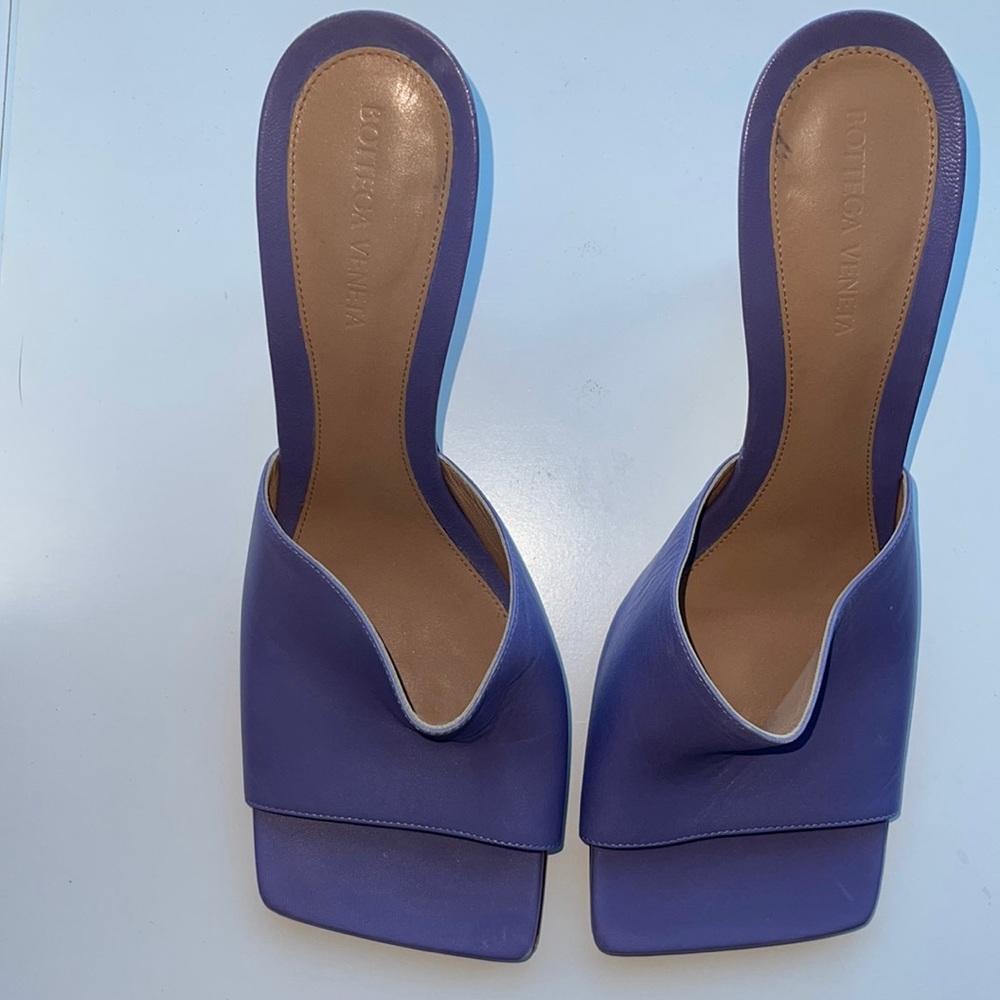 Bottega veneta purple heels